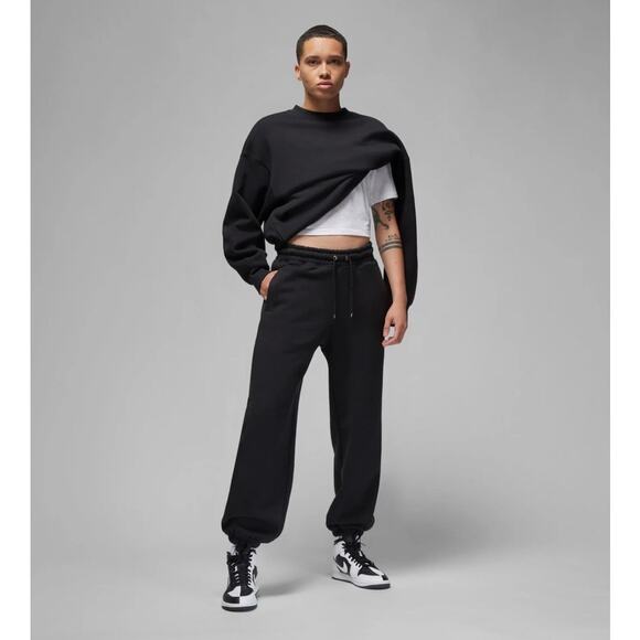 Black Jordan Sweatpants - FB5113-010 - Size M - NEW - Picture 3 of 16